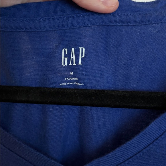 Gap top - Picture 2 of 3